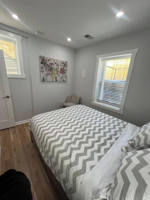 2br Columbia Heights Walk 2 Metro & Shops Apartment Washington